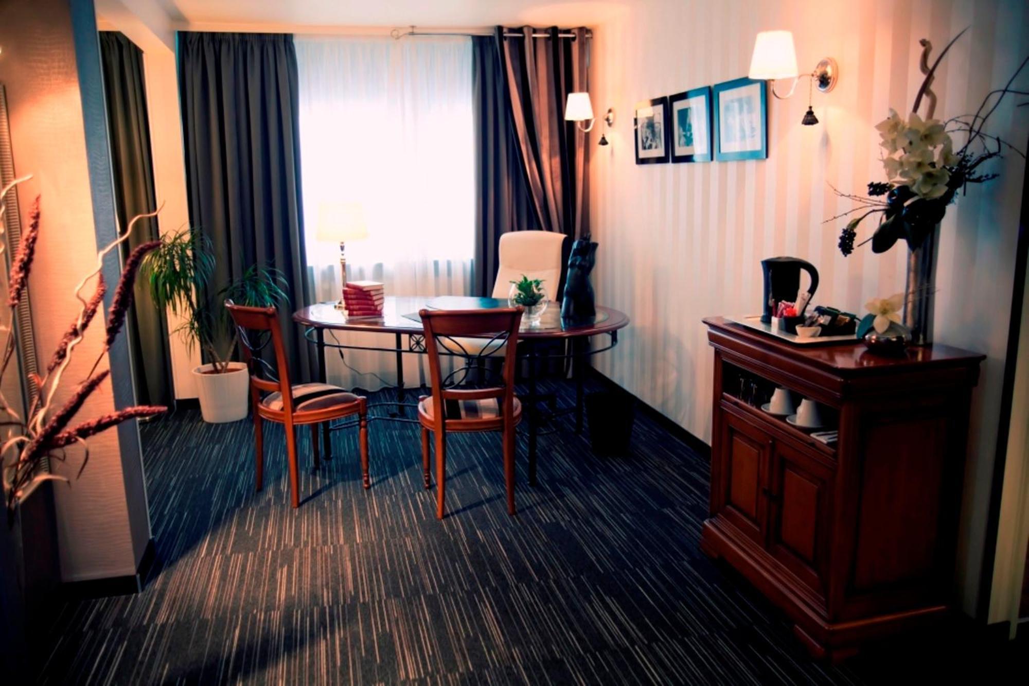 Dm Hotel Forbach Luaran gambar